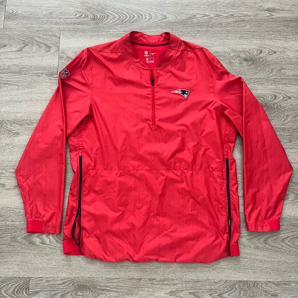 New England Patriots Nike On-Field Windbreaker